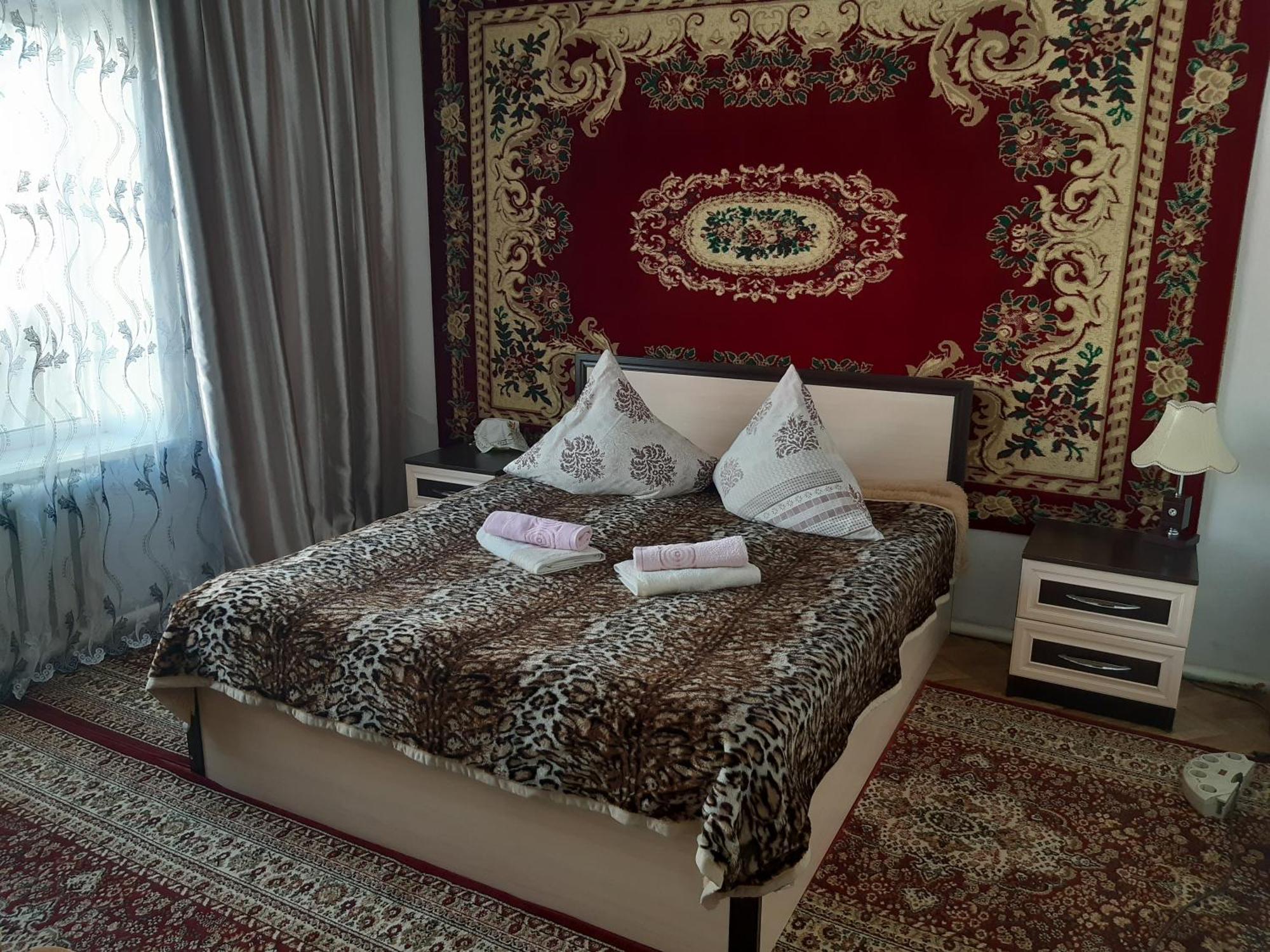 Guest House Lola Kochkor Esterno foto