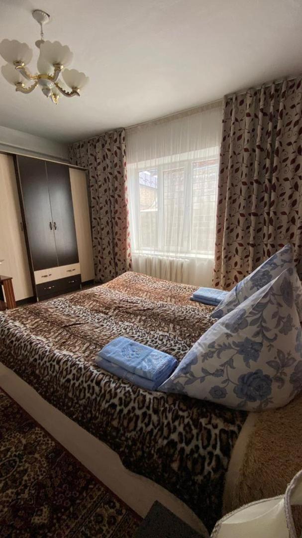 Guest House Lola Kochkor Esterno foto